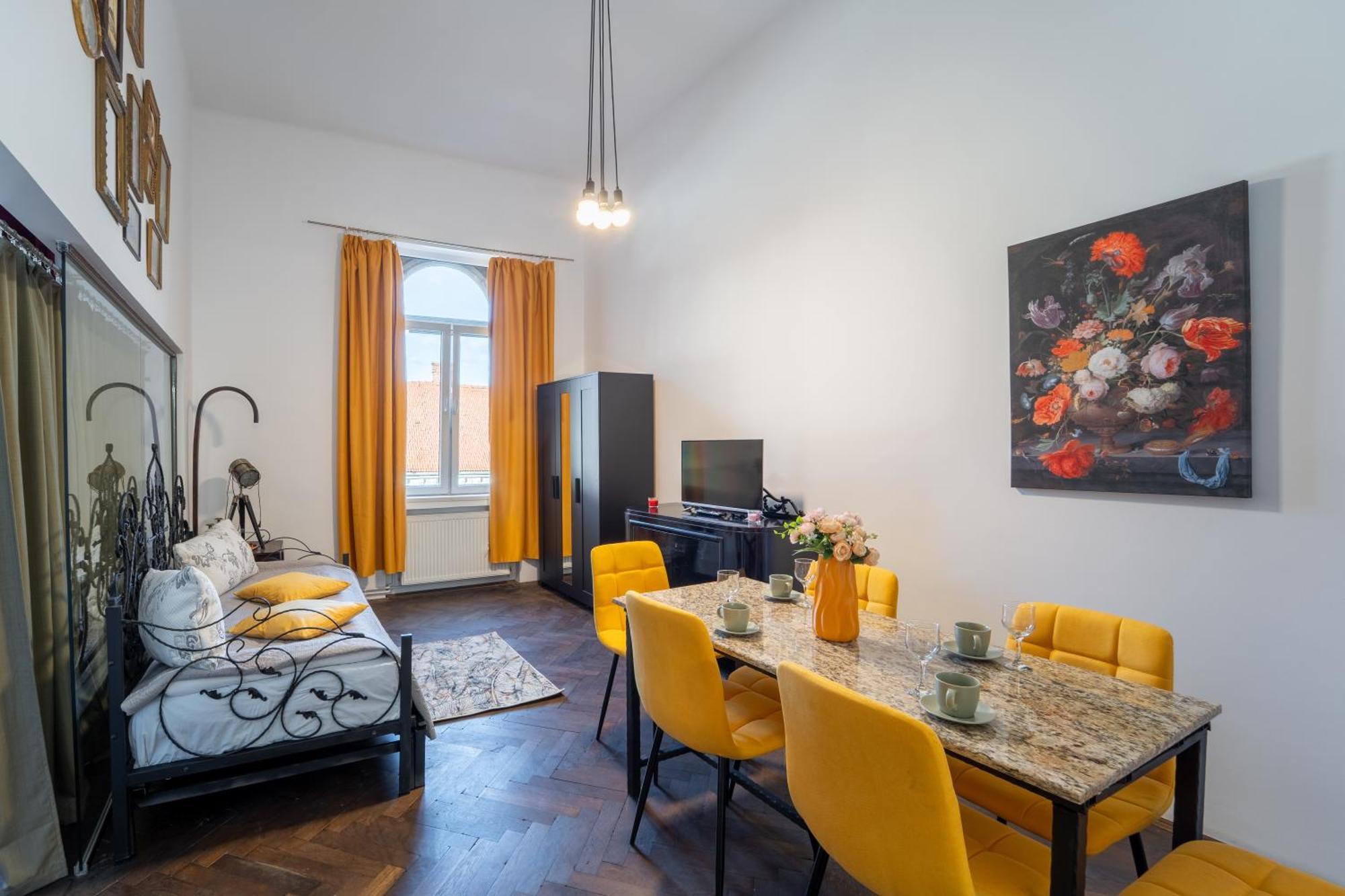 Noble 5 Star House In Unirii Plaza Villa Cluj Napoca Bagian luar foto